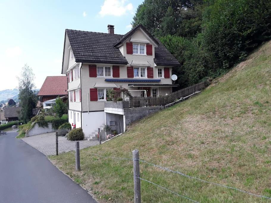 Zwinglis Ferienwohnung Rosi Nesslau Kültér fotó